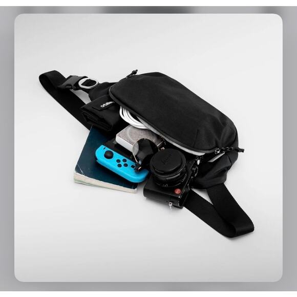 Orbitkey $89 Urban Sling Black Unisex Crossbody Travel Bag (4L) EUC - Picture 14 of 16